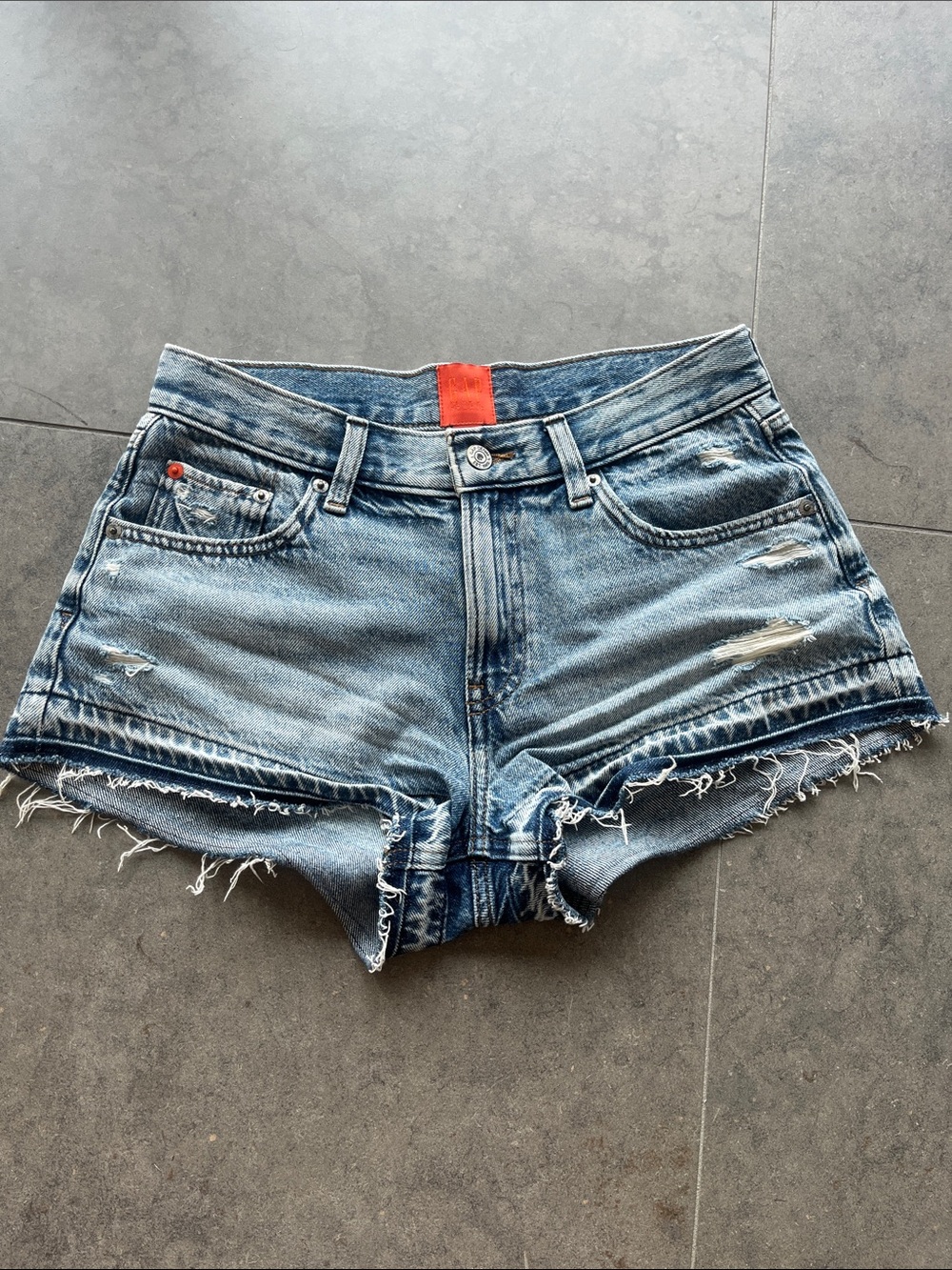 GAP Studio by Zac Posen Denim Distressed Women’s Shorts - Light Blue